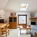 Lake Attic In Villa Lina